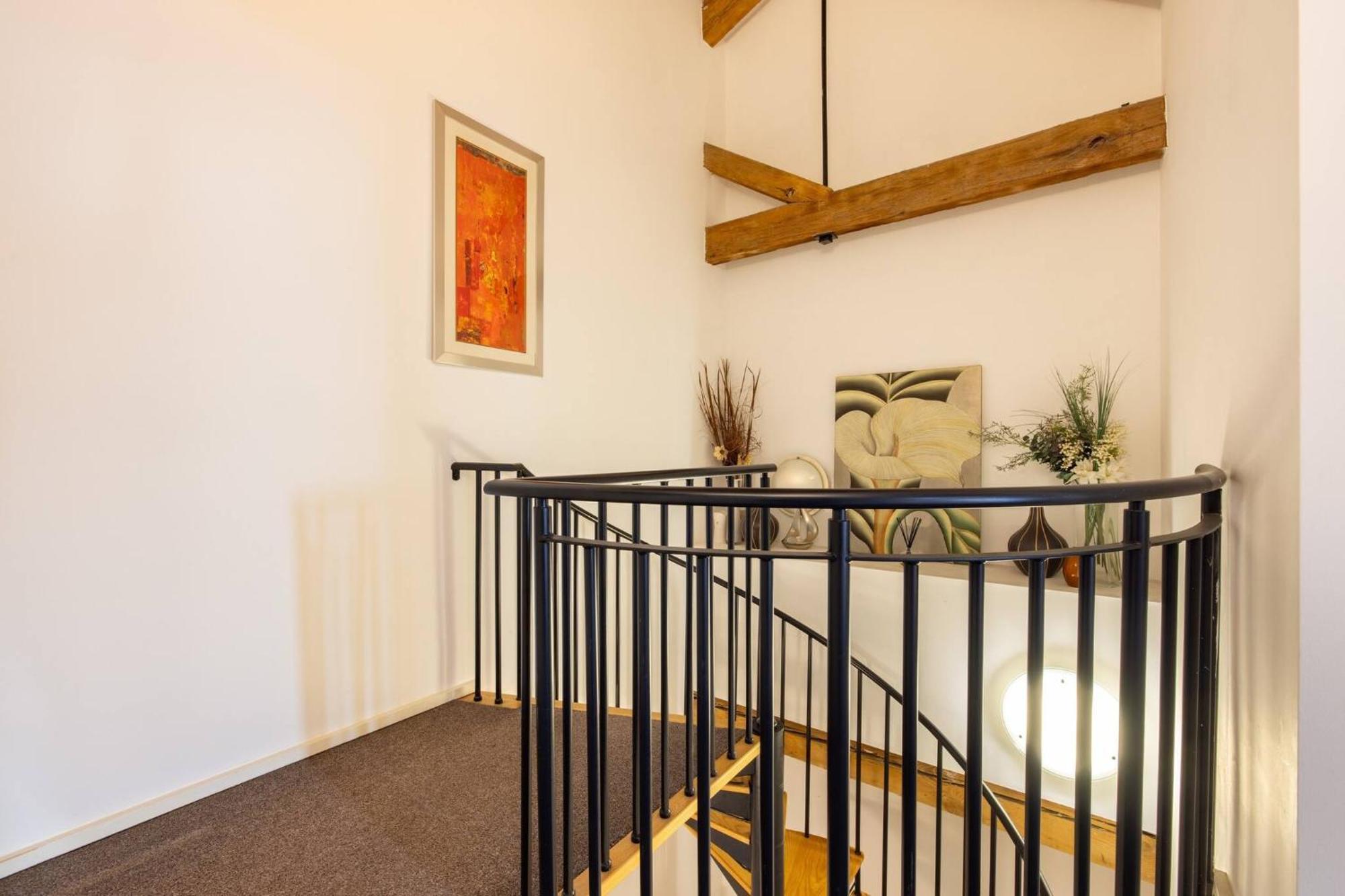 Wild Roses Serviced Apartments - Excel Warehouse 2 Лондон Екстериор снимка