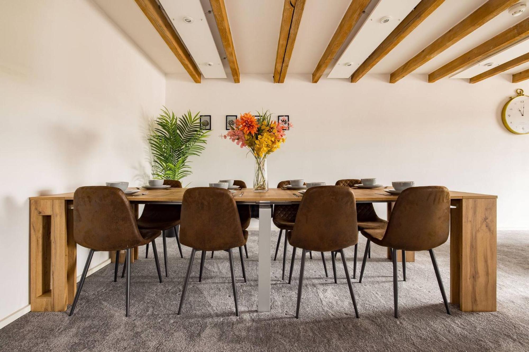 Wild Roses Serviced Apartments - Excel Warehouse 2 Лондон Екстериор снимка